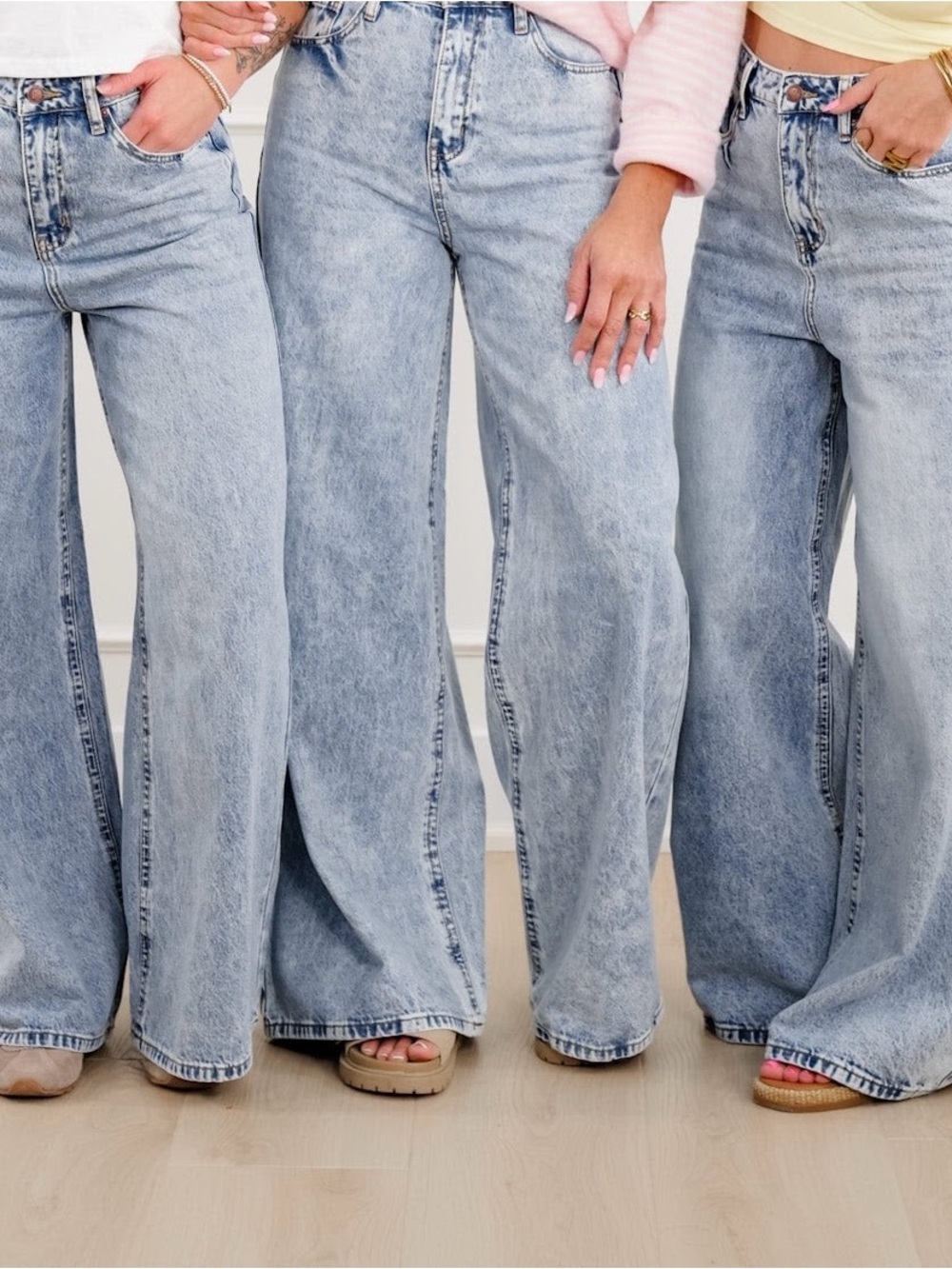 NWT, Boutique Freckled Poppy Women's Light Wash Blue High-Rise Jeans, XL - Picture 7 of 7